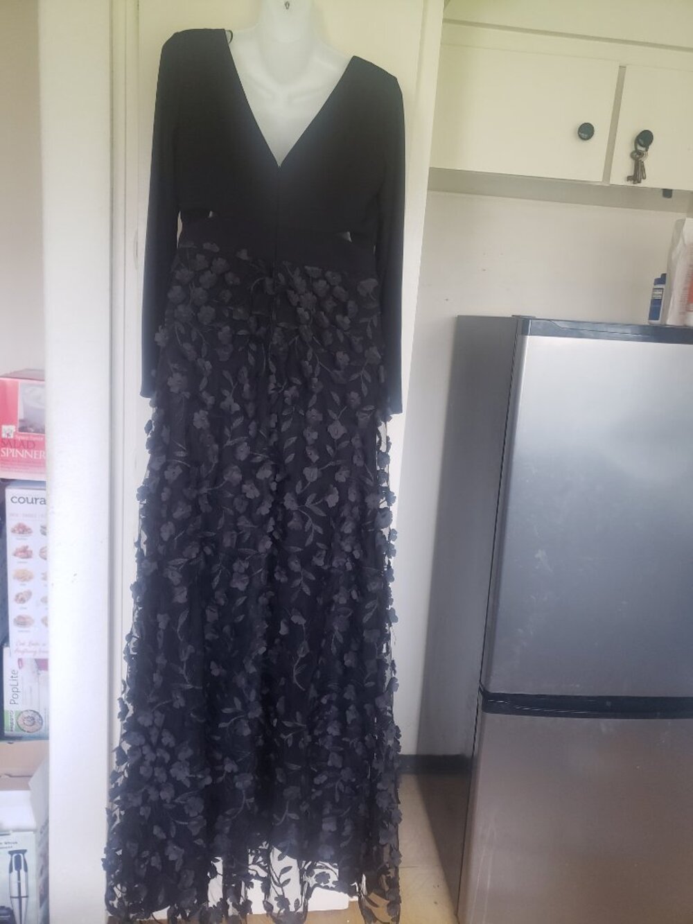 Xscape Black Long Sleeve V-Neck Floral Appliqué Maxi Dress - Picture 4 of 11